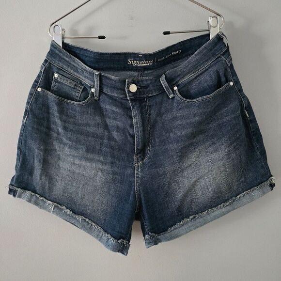 Signature by Levi Strauss High-Rise Shorts Size 14 - Picture 1 of 5